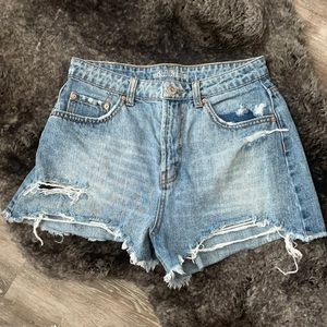 High Wasted Cut-Offs